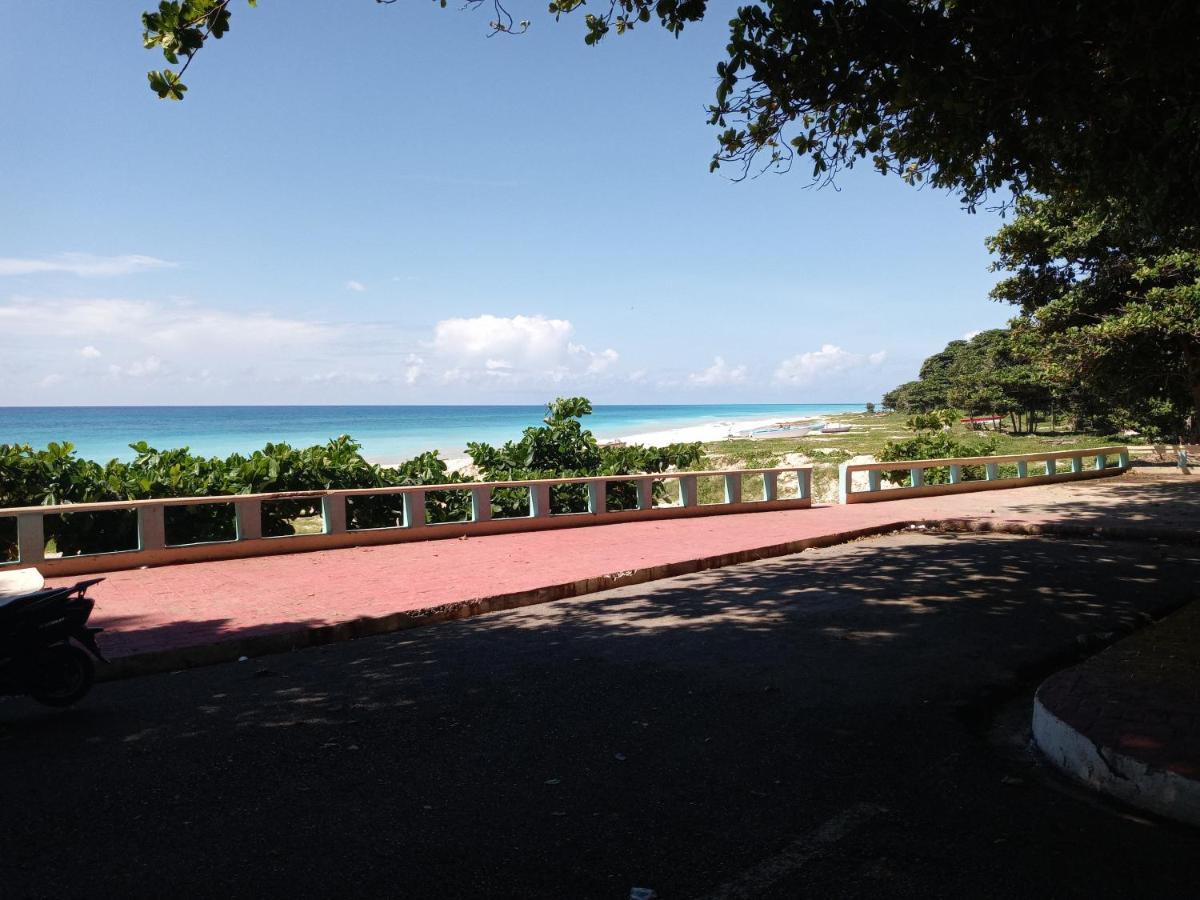 Beachfront Apartment, Quiet 4 Beds, 1 Bath, Ac, Wi-Fi, Hot Water, In Paraiso Near Los Patos Екстериор снимка